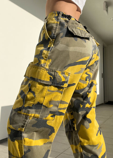 Yellow Camo Cargo Pants (M)