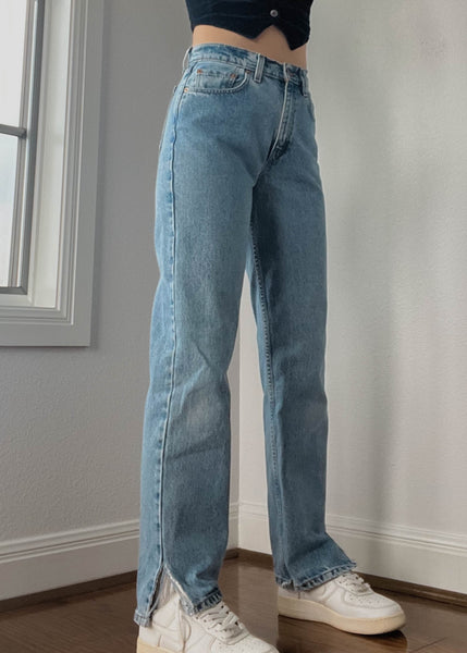 80’s Levi’s Jeans (27-28”)