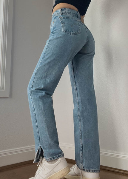 80’s Levi’s Jeans (27-28”)