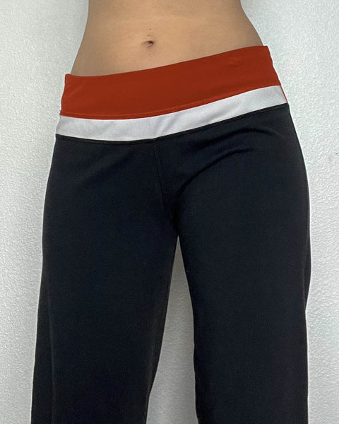 Lulu Lemon Flared Pants (M-M/L)
