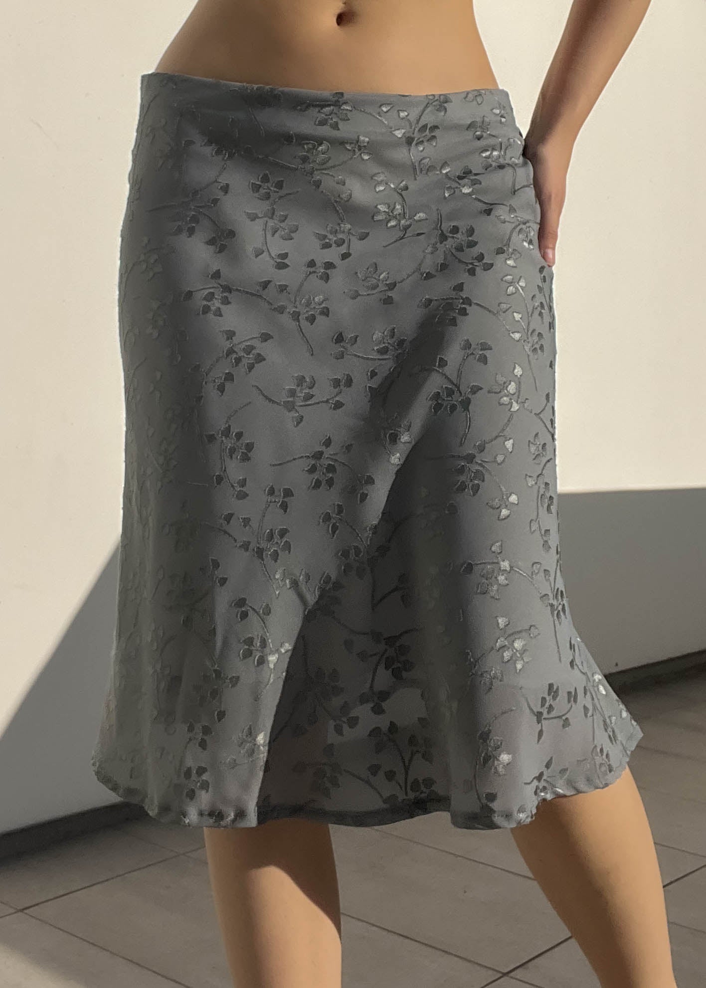 Naomi 90’s Gray Midi Skirt (M)
