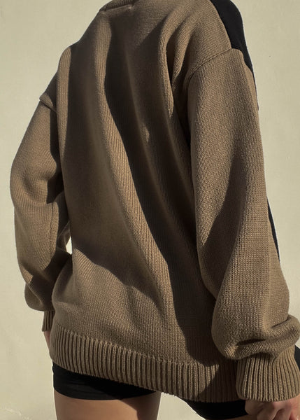 90's Tan & Black Argyle Golf Knit (L-XL)
