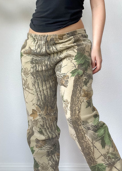 2000’s Camo Comfy Sweats (men’s M)