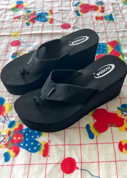 Soda Platform Flip Flops (size 8.5)