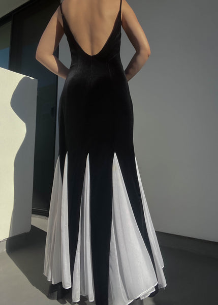 Black & White Velvet Maxi (M-M/L)