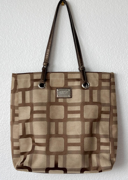 Esme 2000's Tote