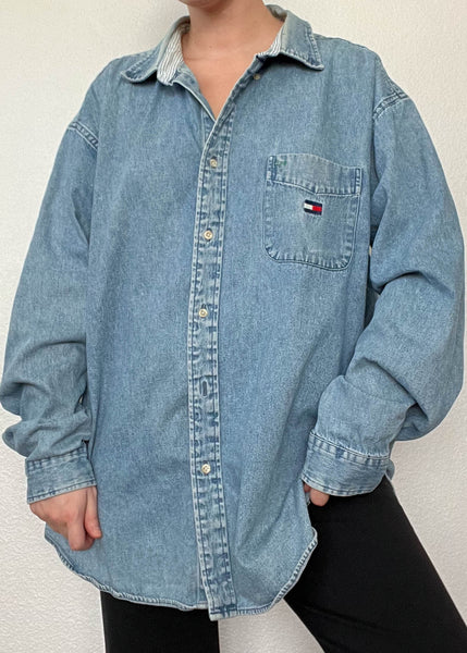 90’s Tommy Denim Button Down (men’s XL)