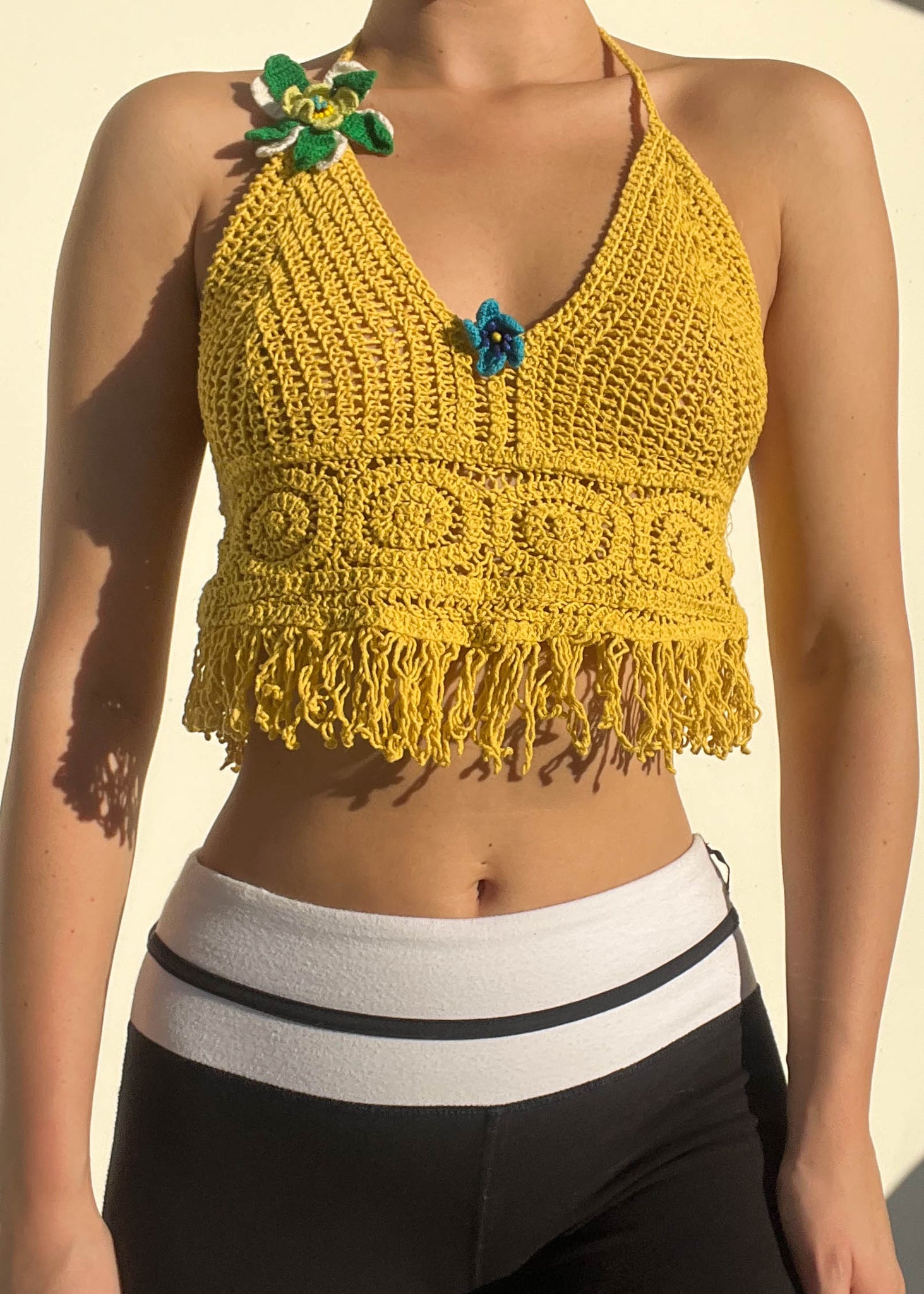 Y2k Flower Crochet Halter Top (S)