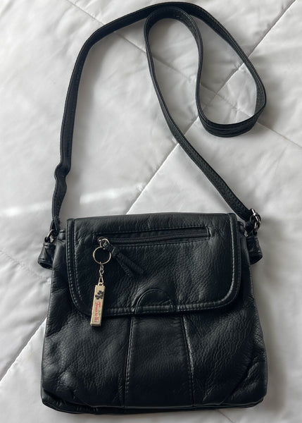 Nyla 90's Black Leather Purse