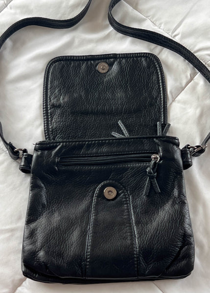 Nyla 90's Black Leather Purse