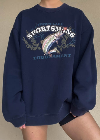 Graphic Fishing Sweatshirt (L)