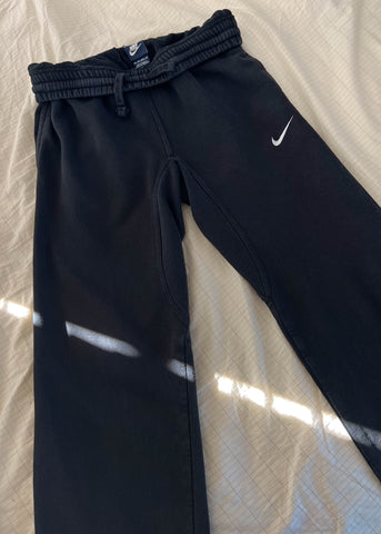 Y2k Black Nike Sweats (S-M)