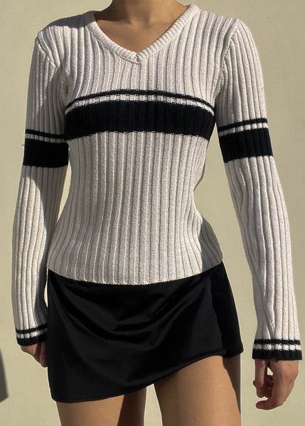 Delaney Black & White Knit (S)