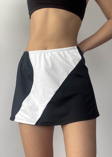 Nayeli 90's Mini Skirt (M/L-L)