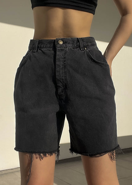 90’s Charcoal Levi’s Shorts (28)
