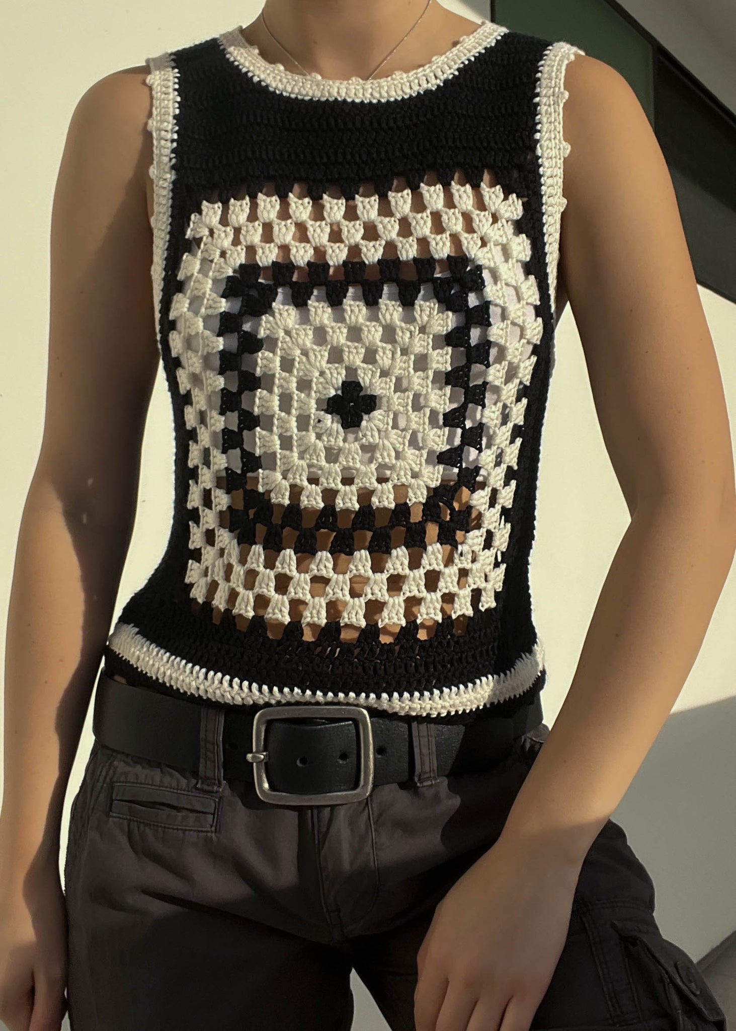 90's Black & White Crochet Tank (S)