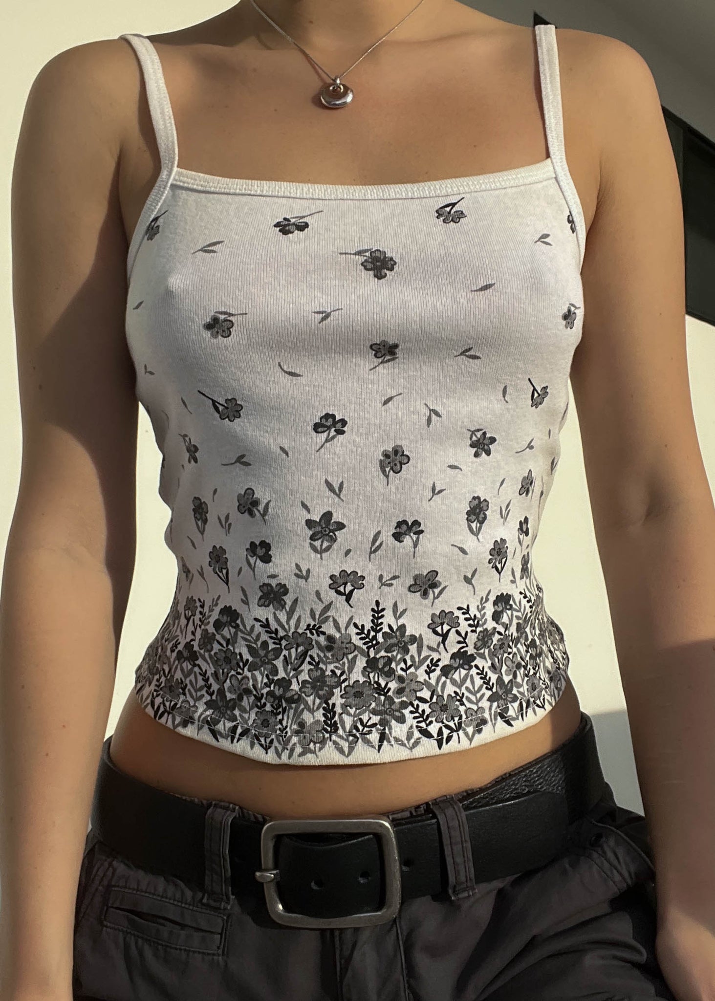 90's Flower Field Tank (S)