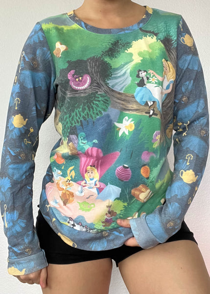 Y2k Alice in Wonderland Top (S/M)