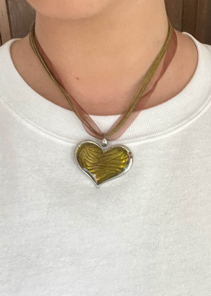 90's Chunky Heart Necklace