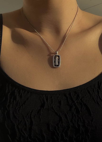 90’s Guess Nameplate Necklace