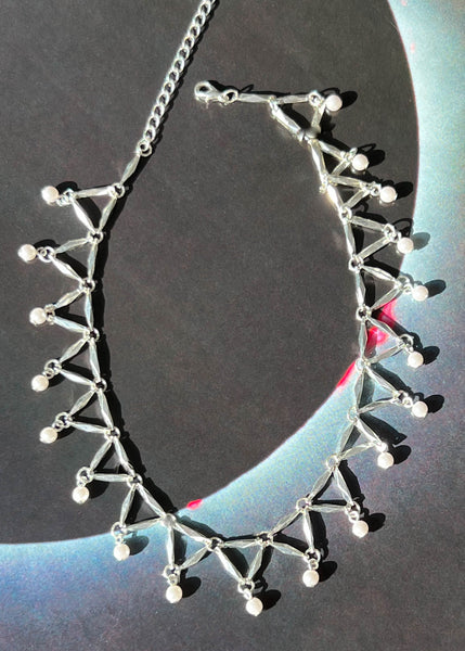 90's Pearl Charm Choker