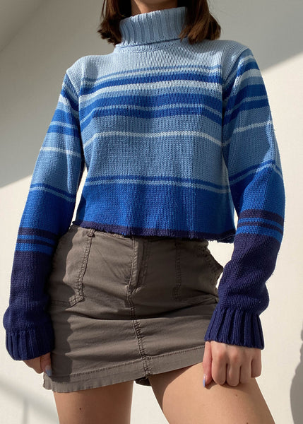 Shades of Blue 90's Striped Turtleneck (M-L)