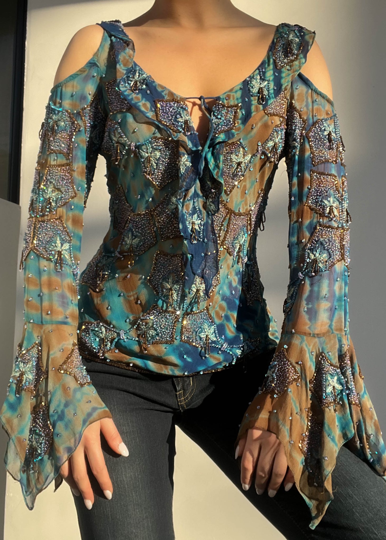 Beaded Cut-Out Bell Sleeve (S)