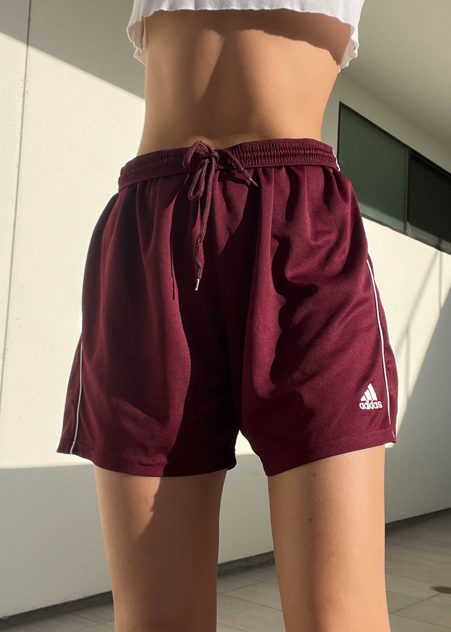 90’s Burgundy Adidas Shorts (S-M)