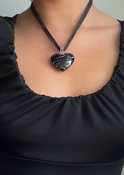 Y2k Black Swirl Heart Necklace