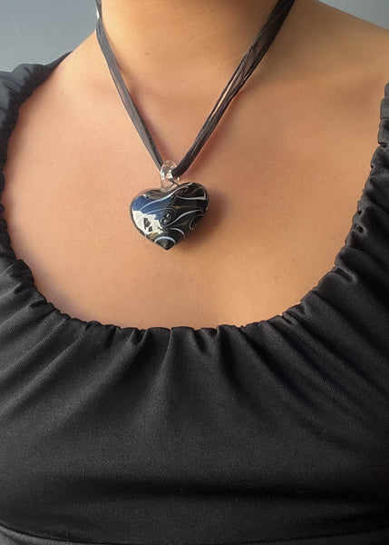 Y2k Black Swirl Heart Necklace