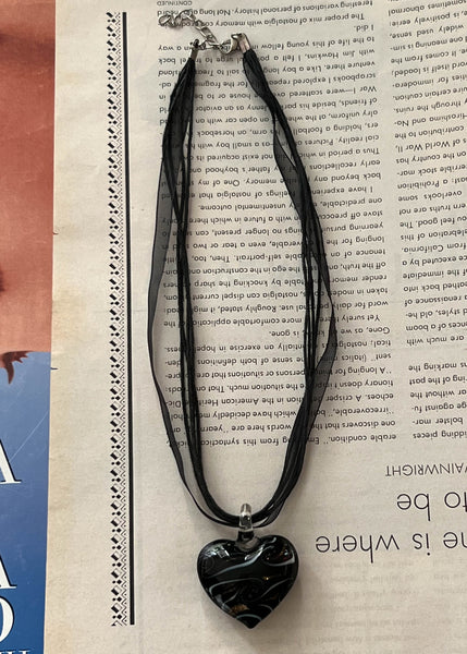 Y2k Black Swirl Heart Necklace