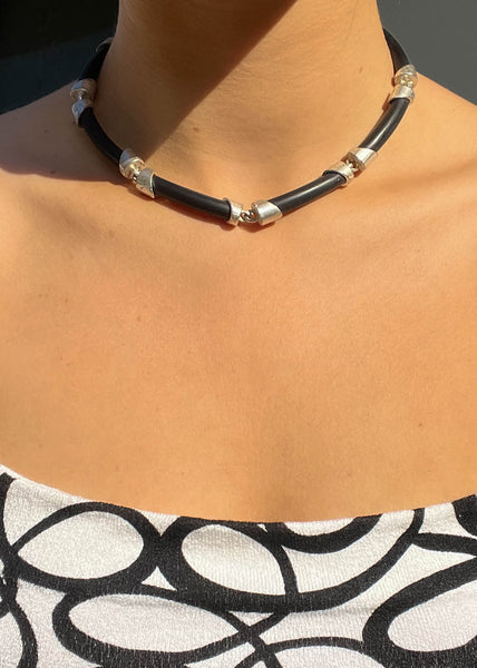 90's Guess Link Choker